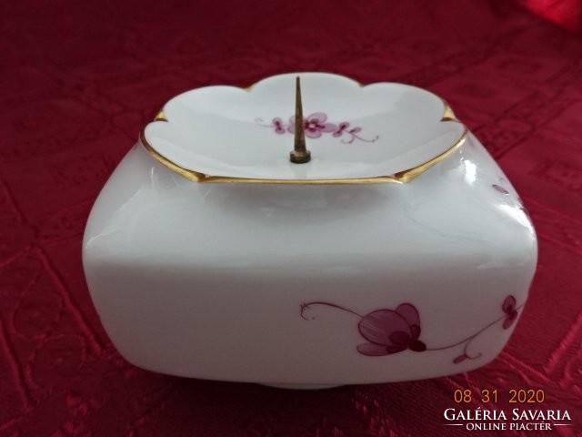 German porcelain candle holder, with a spike in the middle, size: 8.5 x 8.5 x 6 cm. He has!