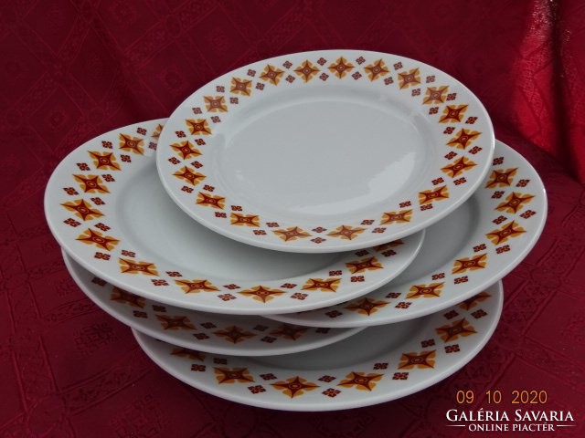 Zsolnay porcelain flat plate with brown/yellow pattern. He has!
