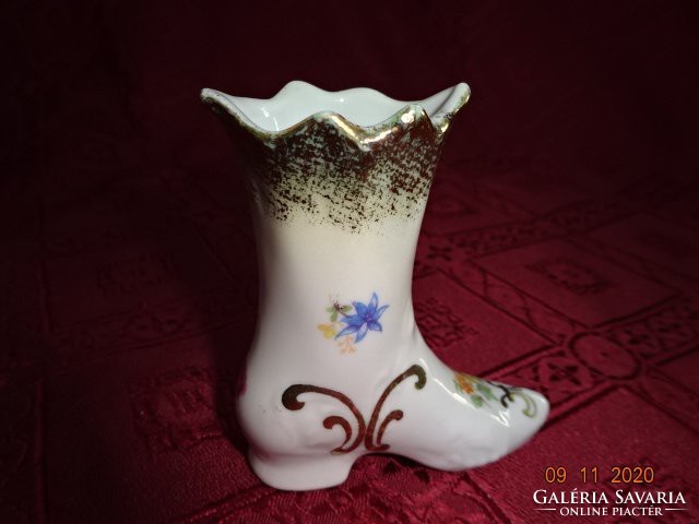 PM quality, German porcelain, hand-painted boots, height 7.5 cm. He has!