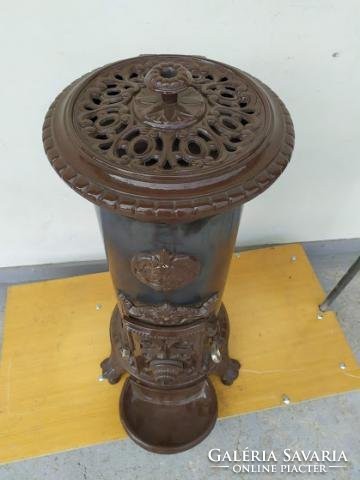 Antique iron stove with iron enamel stove