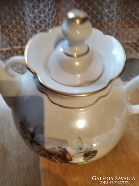 Yellow rose 3 liter custom sized teapot is huge