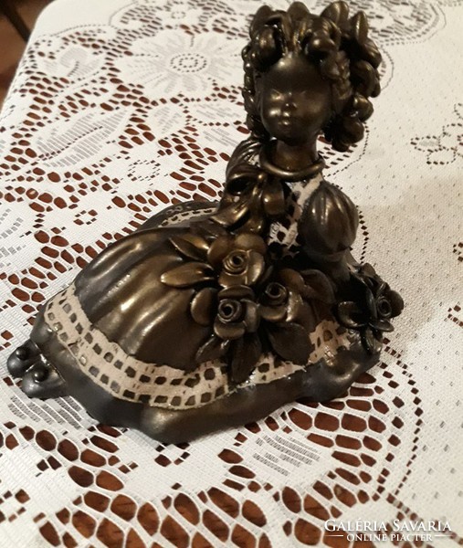 Award-winning ceramic work by Éva Bod, bronze-graphite glazed ceramics, little girl figure