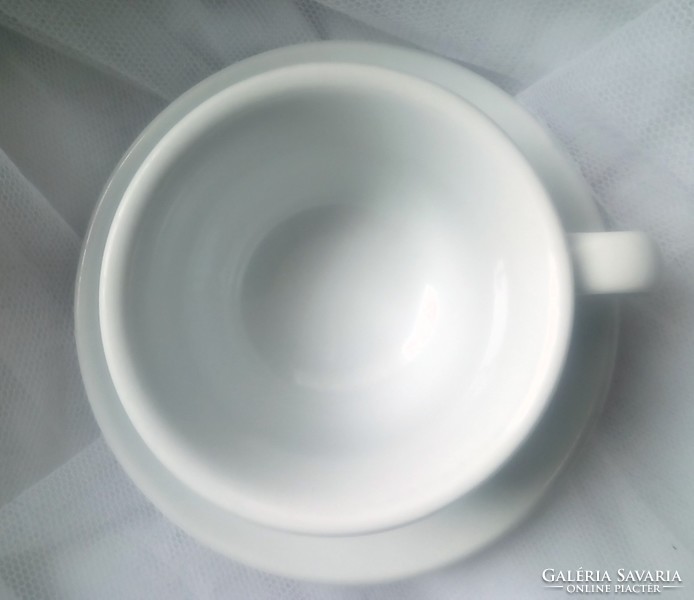 Thick porcelain cappuccino cup with carraro