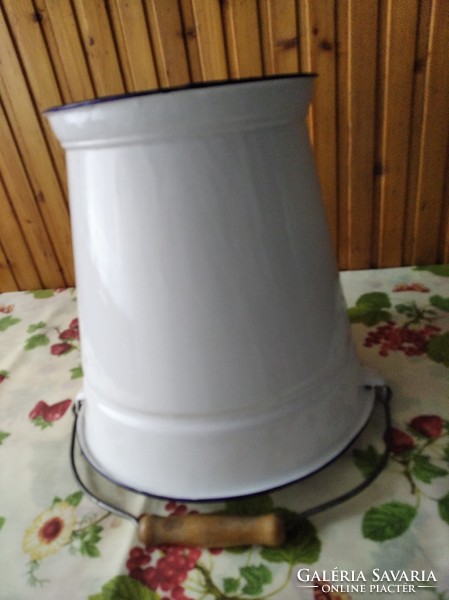 White enamel bucket, in good condition, Budafok