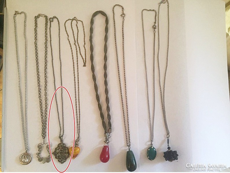 7 old decorative necklaces
