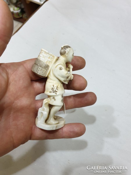 Régi kinai porcelán figura sérült 