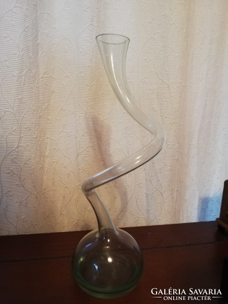 Jópofa csavart nagy üveg váza