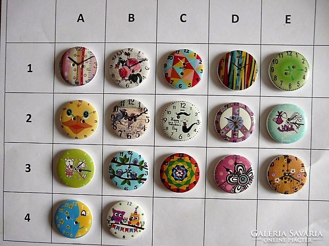 30 mm clock face wooden button, buttons from the collection for scrapbooking, clothes, bags