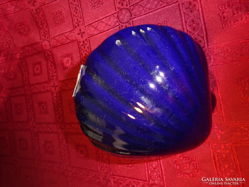German porcelain cobalt blue, shell-shaped centerpiece, diameter 11.5 cm. He has!