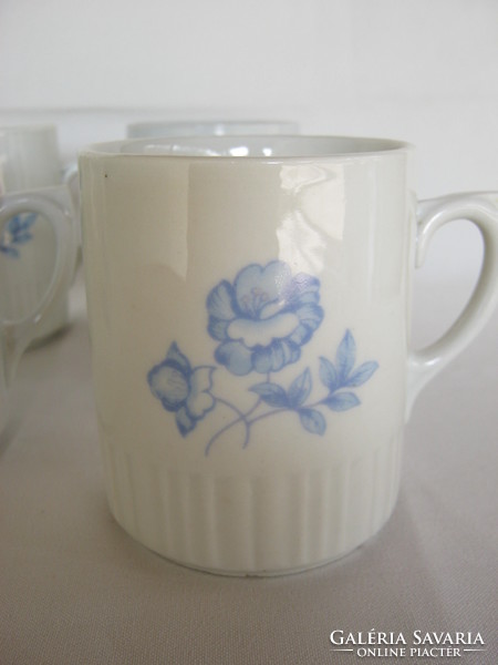 4 db Zsolnay porcelán kék rózsás régi szoknyás bögre