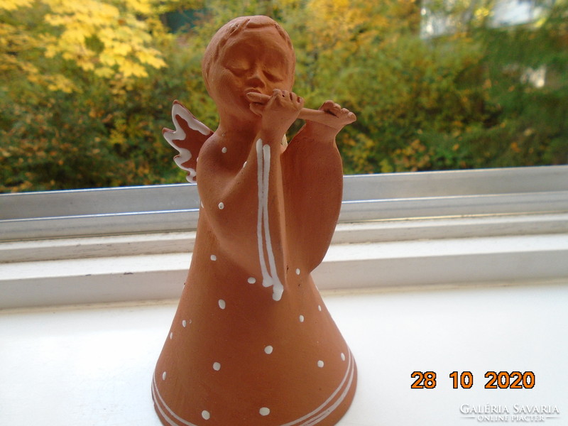 Flute-playing Christmas angel