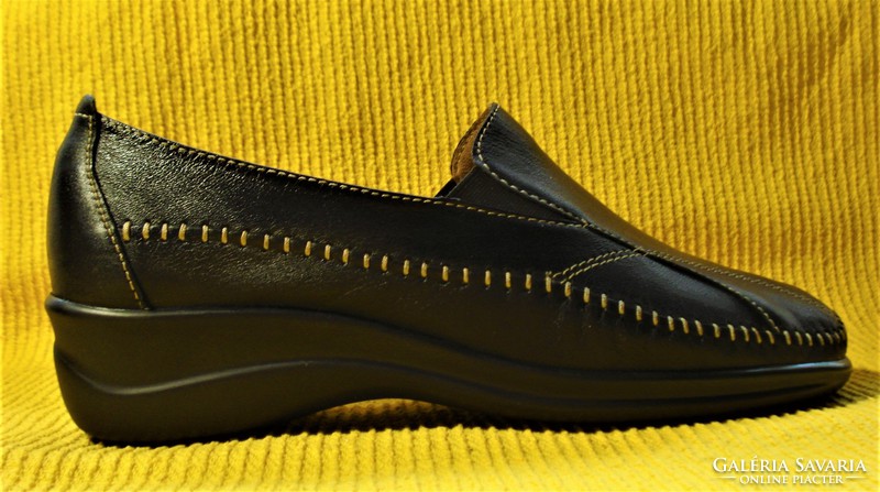 Confort Line olasz fekete bőr mokasszin cipő (37-es)