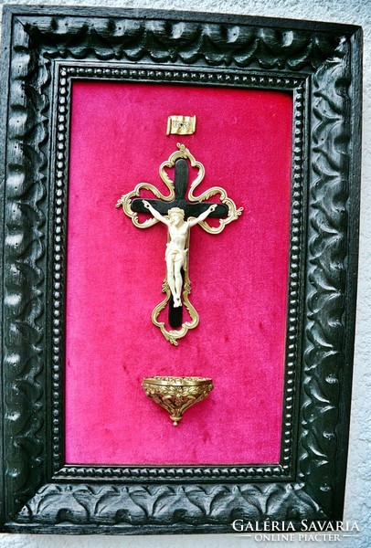 ​52. Antik CSONT Jézus Krisztus (11 cm), Korpusz feszület, kereszt 52 cm-es keretben! 2,8 Kg!