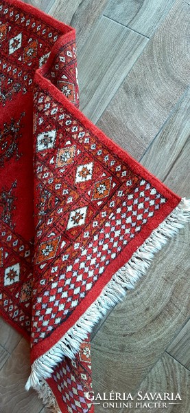 Kézi csomózású perzsa szőnyeg