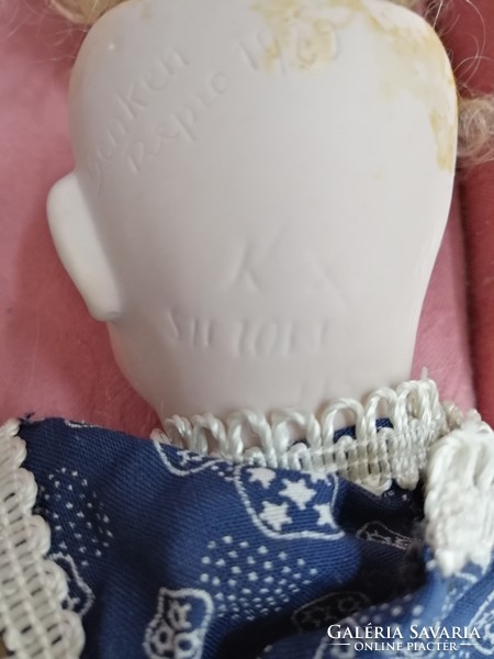 Antik porcelánfejű baba K&R