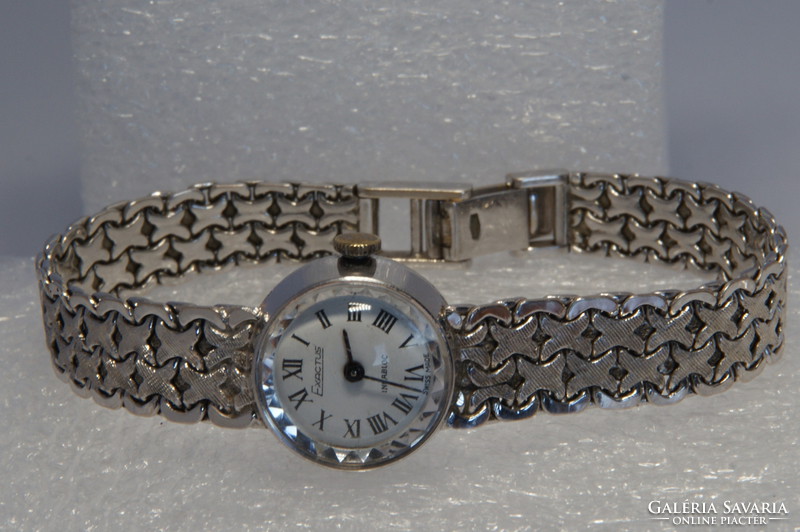 Swiss women's exactus 750 / 18 carat white gold wristwatch with mechanical mechanism.