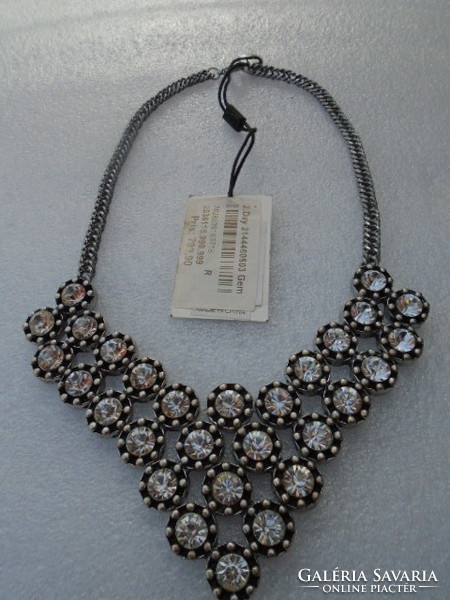 Full full luxury English collier necklace and very very expensive jewelry