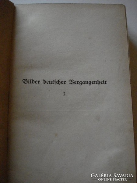 Német nyelvű könyv