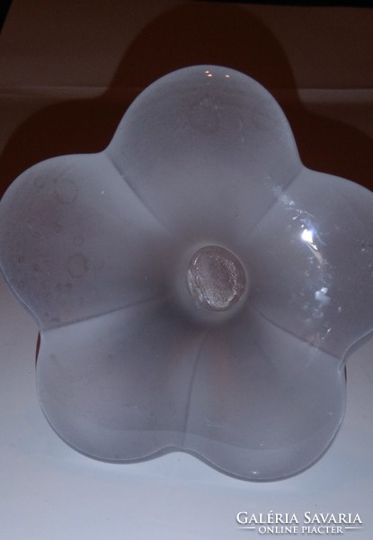 Kreatív célra is alkalmas tömör üveg virág alakú dísz, levélnehezék, esetleg gyertyatartó 284 gramm