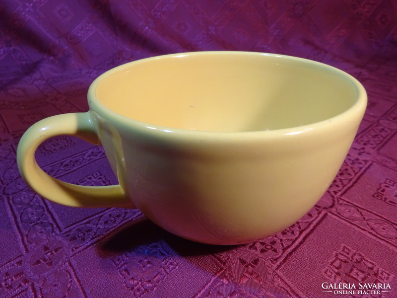 Italian porcelain, large muesli cup, diameter 12.5 cm. He has!