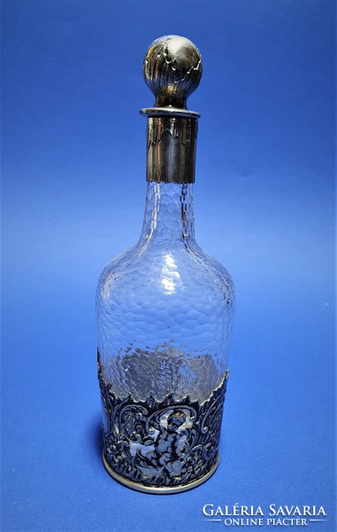 Deszertbor tartó flaska ezüsttel