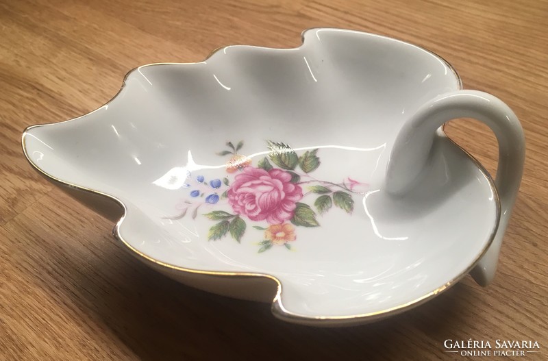 Raven House leaf-shaped porcelain bowl with ring holder
