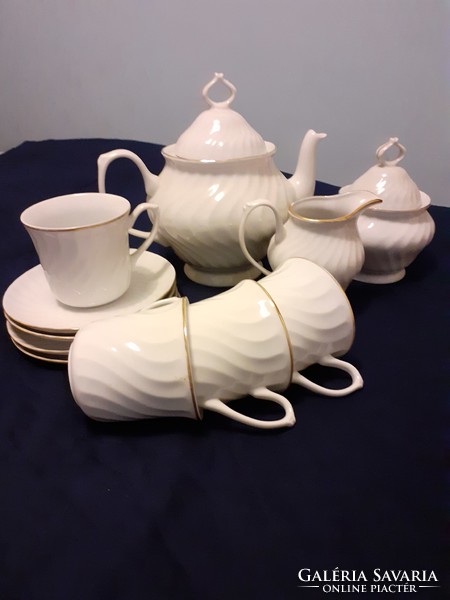 Elegáns Apulum porcelán teás, kapucsínós készlet (4 személyes)