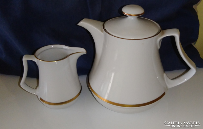 Henneberg porcelain tea and coffee pot with gold rim, jug with milk and cream spout