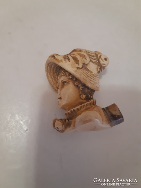 Figurális kézzel faragott női fejes antik tajték pipa