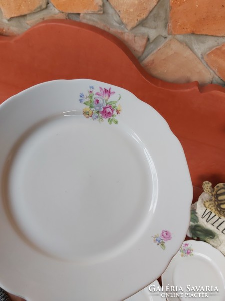 12 db rózsás, virágos Bulgária tányérok,tányér porcelán, nosztalgia
