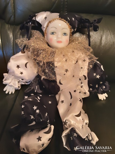 Nagy velencei porcelán fejű és kezű baba Pierrot - ágy és asztal dísz, karácsony