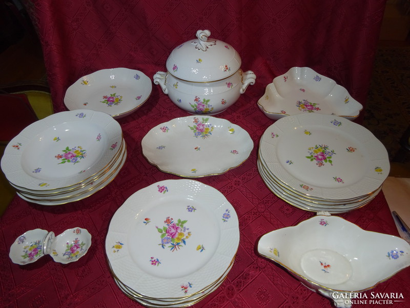 Herend porcelain, hbc pattern, 24-piece tableware for 6 people. He has!