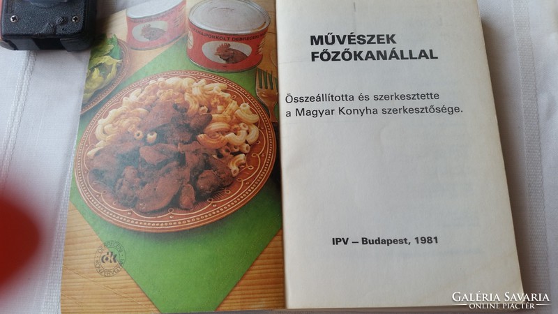 Művészek főzőkanállal a Magyar Konyha vidám ünnepi kiadványa 1981