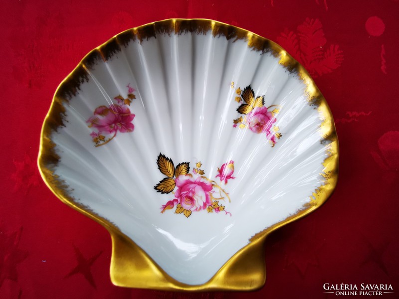Three bowls of rosy clams, limoges