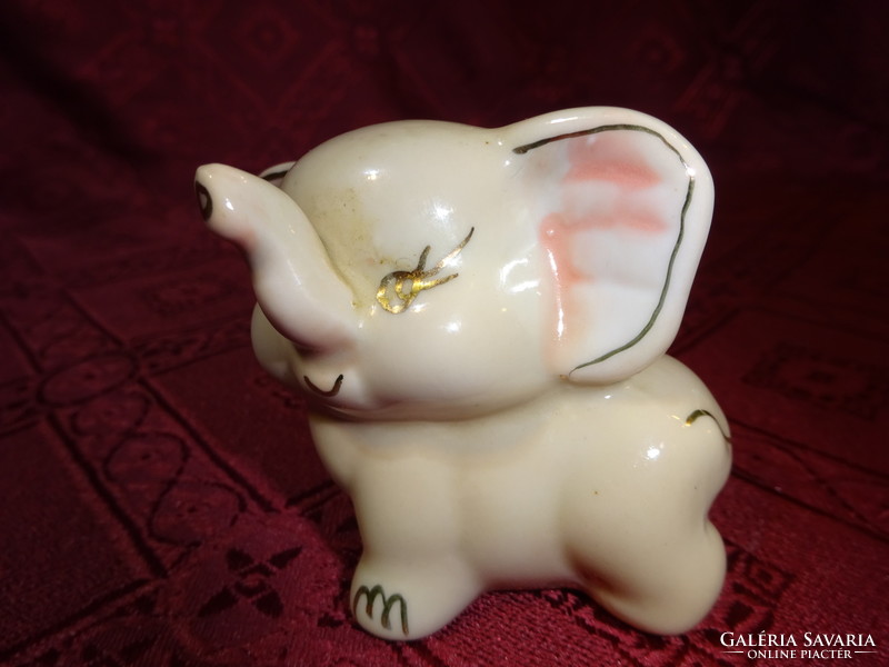 Német porcelán figura, elefánt bébi, magassága 6 cm. Vanneki!