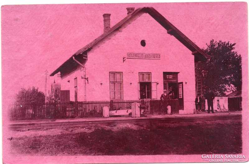 Gombos vasútállomás (Bogojevo) képeslap 1929