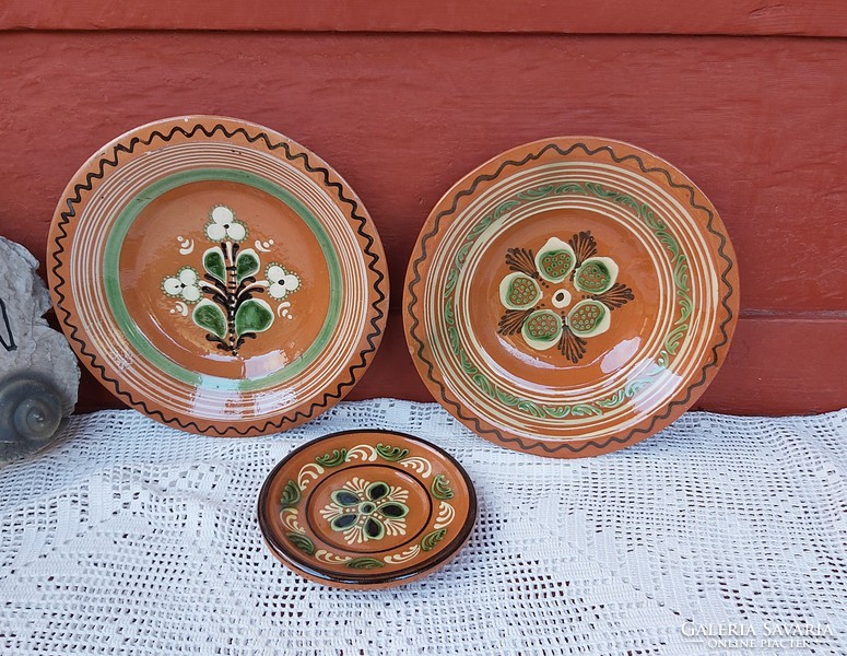 Ceramic wall plate, wall plates, folk things peasant decoration, ornaments, collectibles.