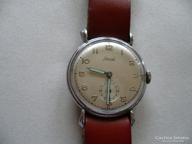 Lancyl egy nagyon ritka és gyönyörű svájci óra az 1940-es évekből