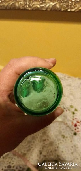 Zöld színes  fújt üveg pohárkák  boros