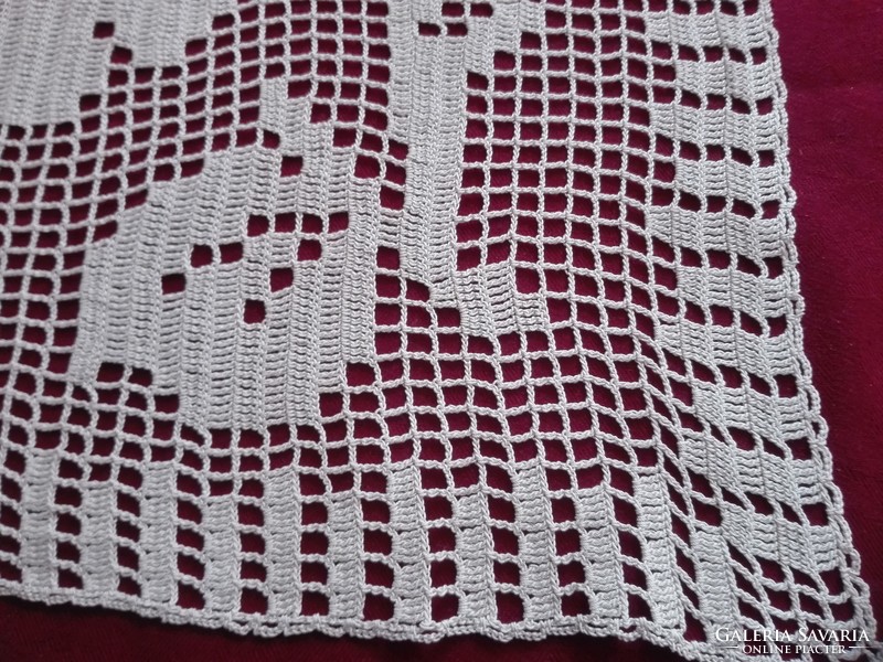 Light-beige, hand-crocheted tablecloth, 48 x 62 cm