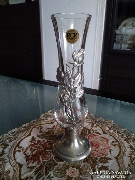 Rcr Italian crystal rock vase on pewter base, with artistic rose thread design!