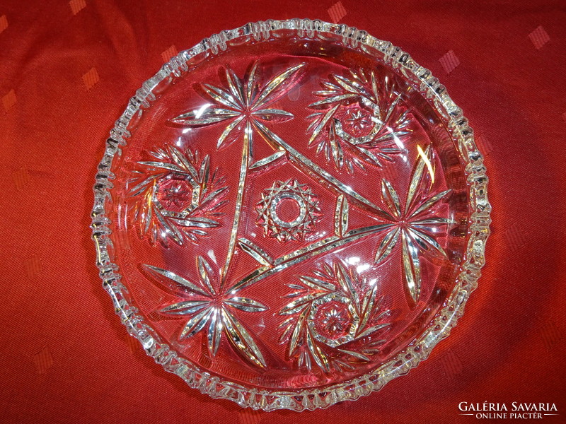 Crystal glass table centerpiece, diameter 16 cm. He has!