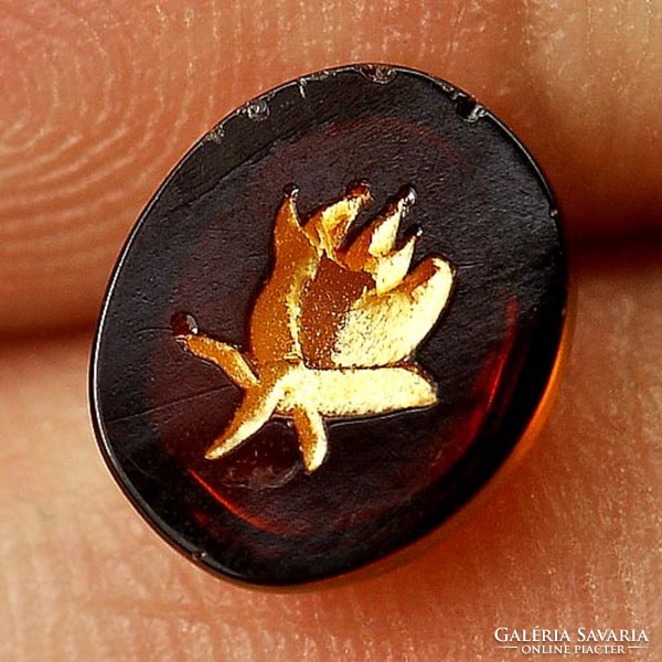 Genuine 100% Natural Engraved Baltic Amber Gemstone 0.63ct - st. Cleanliness