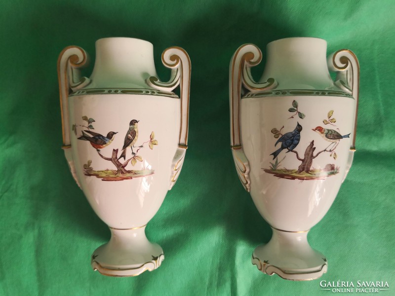 Antik, 19. századi jelzett porcelán vázapár, serlegek, kandalló dísz