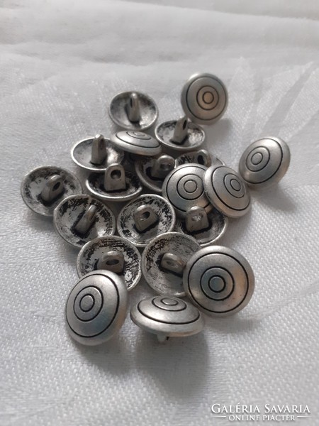 20 metal buttons with tabs
