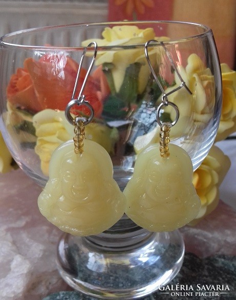 Quality sun yellow buddha earrings made of yellow jade effect glass