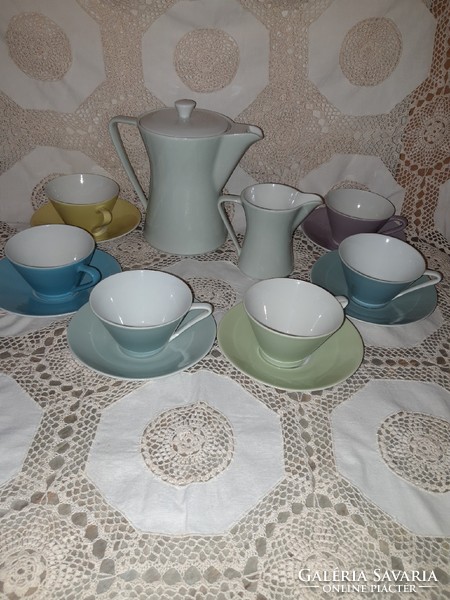 Lillien tea set