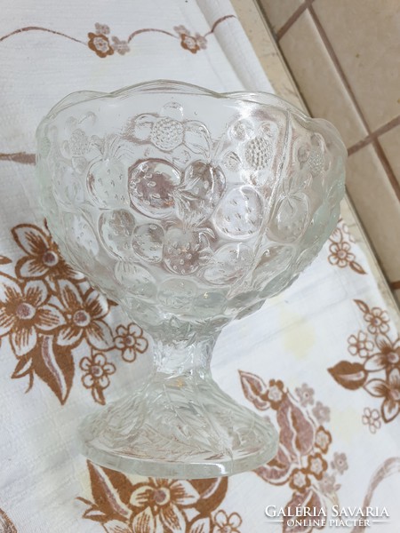Beautiful, glass goblet, table centerpiece offering 4 pieces for sale!