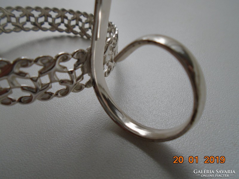 Silver-plated holder with solid grips, filigree openwork ring part