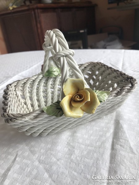 Romantikus gyümölcs tartó : Virágos porcelán kosár